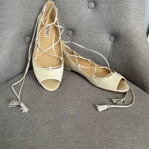 Badgley Mischka peep toe lace up ballet flats - ivory